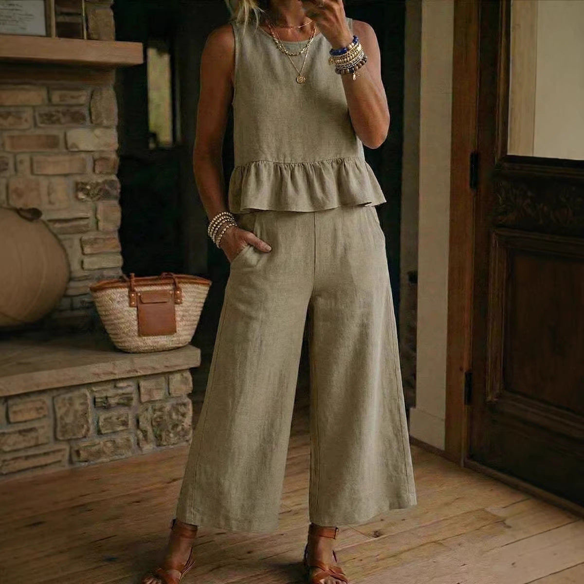 Womens Ruffled Hem Sleeveless Tank Top And Cropped Pants Cotton-Linen Set